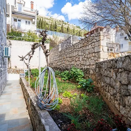Debos Dubrovnik