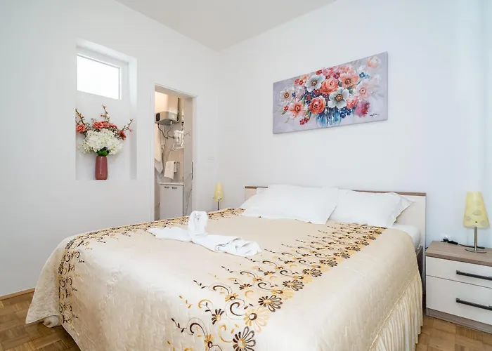 Apartment Debos